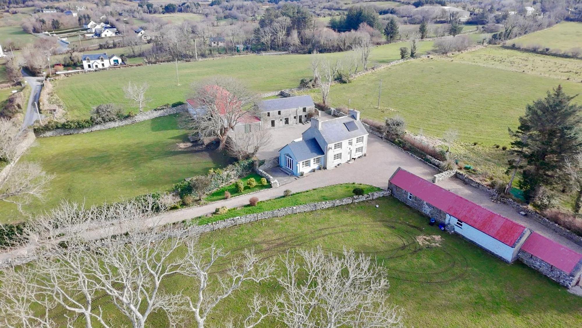 Country Farm House Bruckless Buitenkant foto